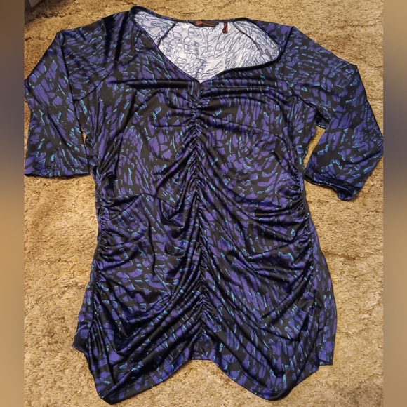 Womens Top Blouse Sofia Size XL Ruffle down the front - Picture 1 of 4